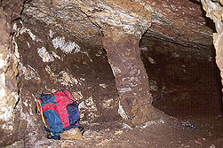 Columna o llave de barita en la capa de mineral